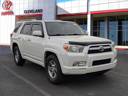 Blizzard Pearl Metallic 2013 Toyota 4Runner SR5