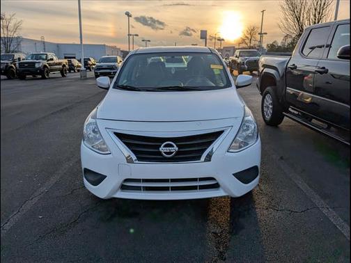 2018 Nissan Versa 1.6 S+