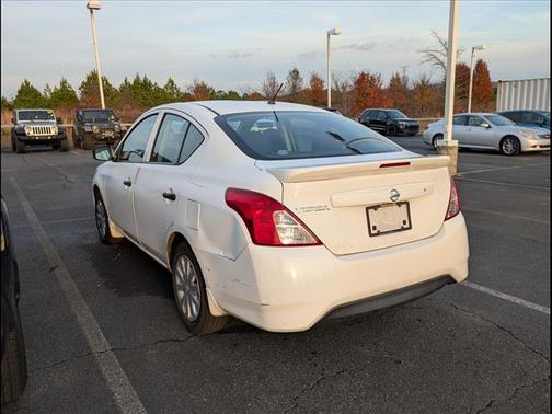2018 Nissan Versa 1.6 S+