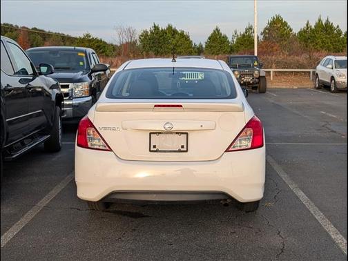 2018 Nissan Versa 1.6 S+