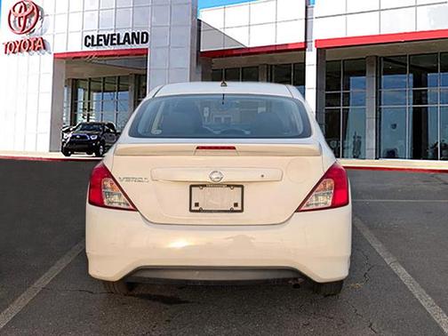 2018 Nissan Versa 1.6 S+