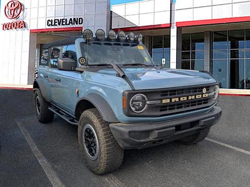 2023 Ford Bronco Base