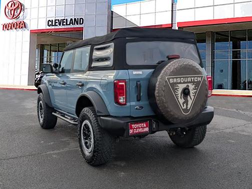 2023 Ford Bronco Base