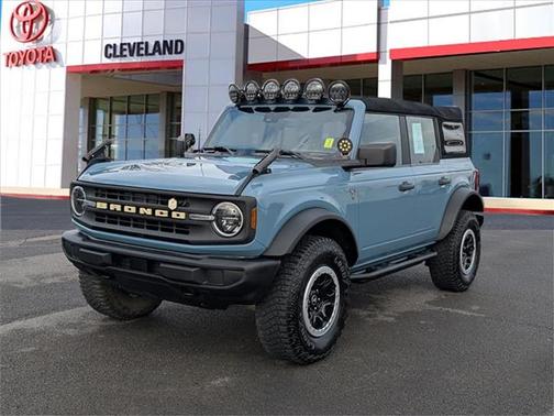 2023 Ford Bronco Base