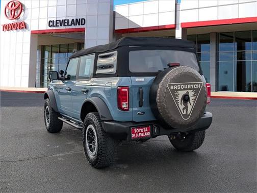 2023 Ford Bronco Base