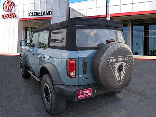 2023 Ford Bronco Base