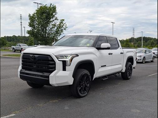 Ice Cap 2023 Toyota Tundra SR5