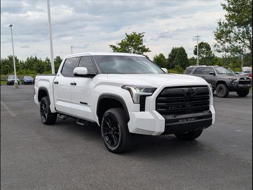 Ice Cap 2023 Toyota Tundra SR5