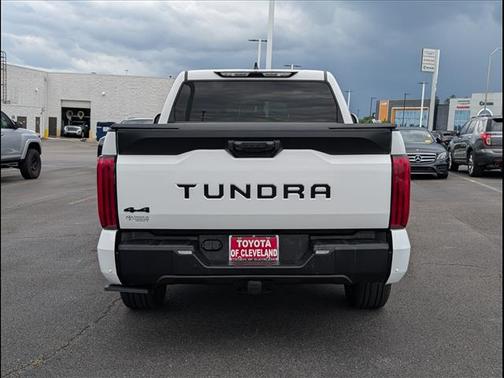 Ice Cap 2023 Toyota Tundra SR5