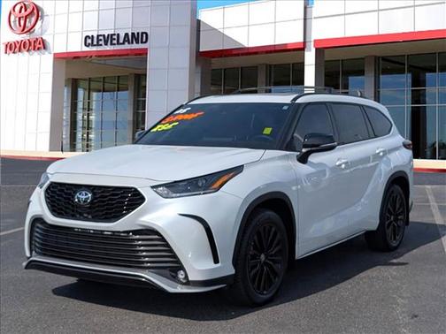 Wind Chill Pearl 2025 Toyota Highlander XSE
