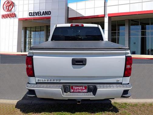 Summit White 2018 Chevrolet Silverado 1500 2LT