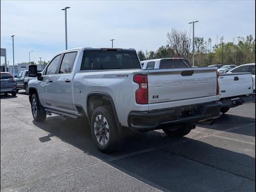 2022 Chevrolet Silverado 2500 Custom