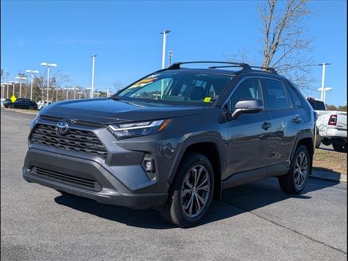 2025 Toyota RAV4 Hybrid XLE Premium