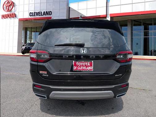 2024 Honda Pilot Elite