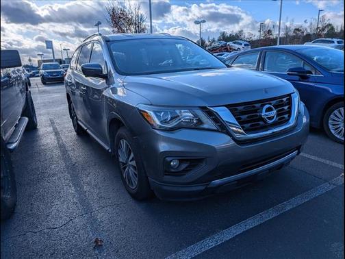 2018 Nissan Pathfinder SL
