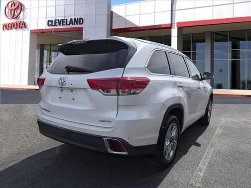 2017 Toyota Highlander Limited
