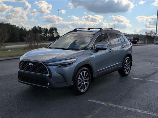 2024 Toyota Corolla Cross XLE