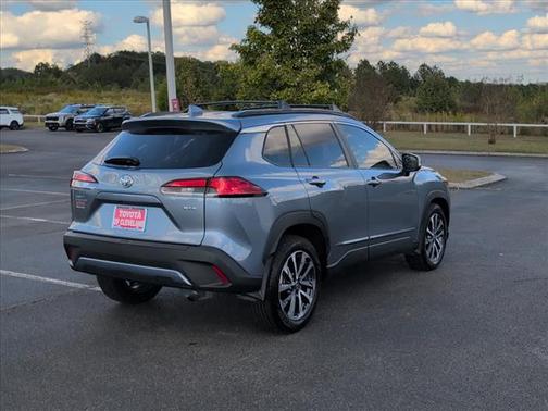 2024 Toyota Corolla Cross XLE