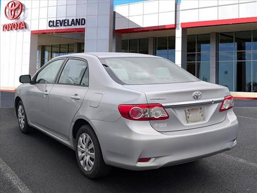 Classic Silver Metallic 2012 Toyota Corolla LE