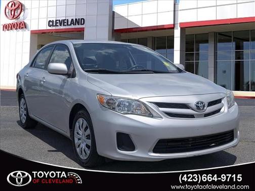 Classic Silver Metallic 2012 Toyota Corolla LE