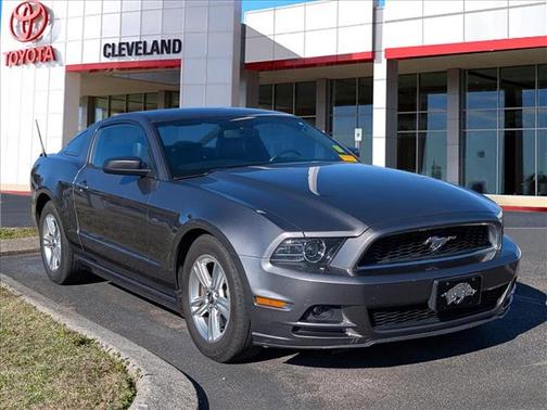 2014 Ford Mustang V6