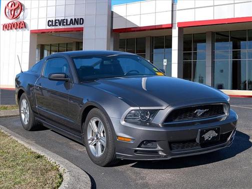 2014 Ford Mustang V6