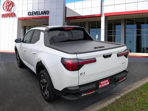 Atlas White 2024 Hyundai SANTA CRUZ Limited