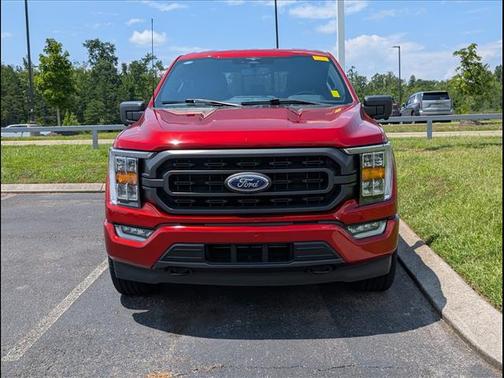 Hot Pepper Red Metallic Tinted Clearcoat 2023 Ford F-150 XLT