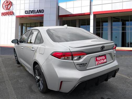 Classic Silver Metallic 2026 Toyota Corolla SE