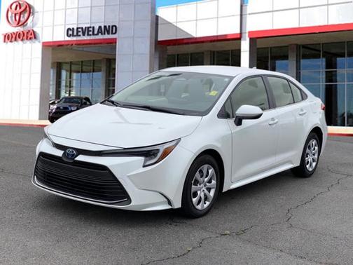 2024 Toyota Corolla Hybrid LE