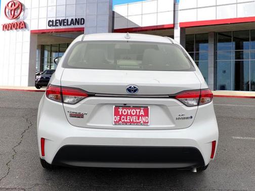 2024 Toyota Corolla Hybrid LE