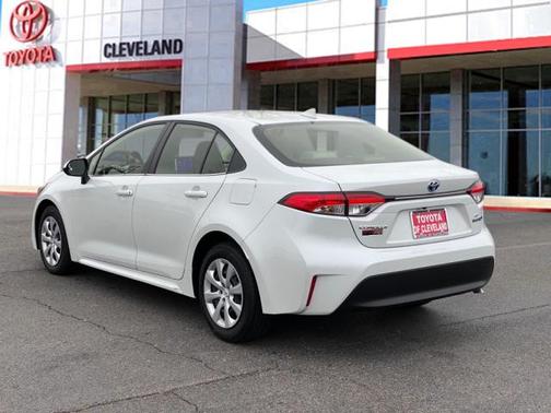 2024 Toyota Corolla Hybrid LE