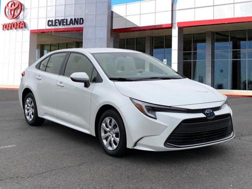 2024 Toyota Corolla Hybrid LE