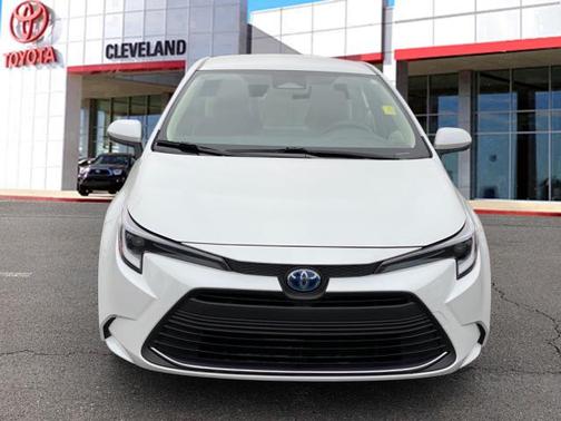 2024 Toyota Corolla Hybrid LE