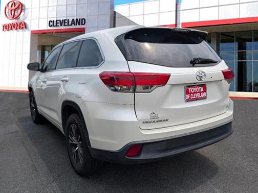 2018 Toyota Highlander LE Plus