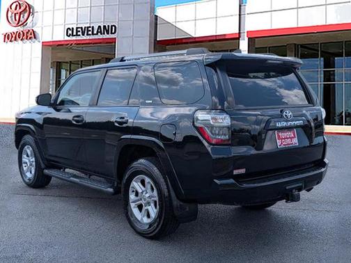 2022 Toyota 4Runner SR5