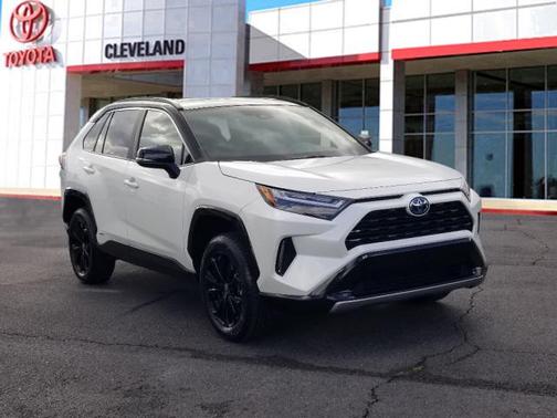 2022 Toyota RAV4 Hybrid SE