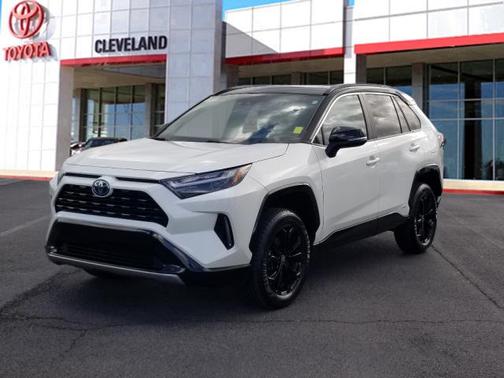 2022 Toyota RAV4 Hybrid SE