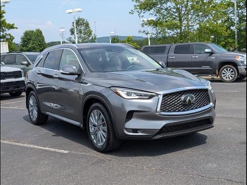 2023 INFINITI QX50 LUXE