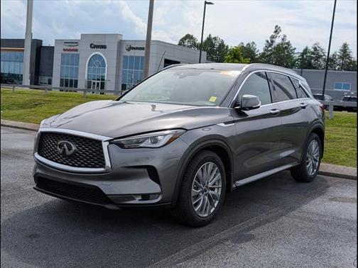 2023 INFINITI QX50 LUXE