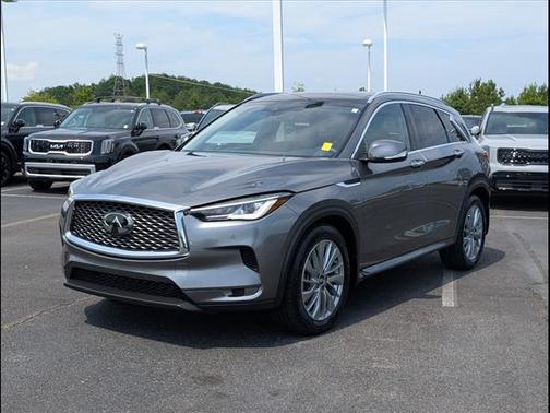 2023 INFINITI QX50 LUXE