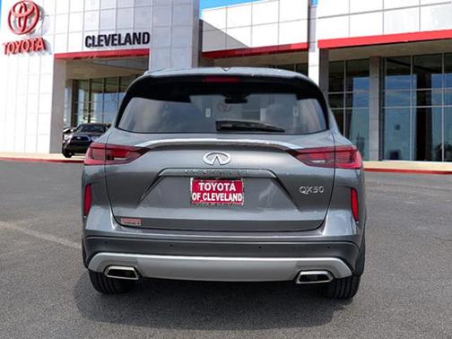 2023 INFINITI QX50 LUXE