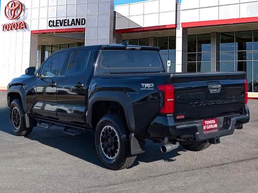 2025 Toyota Tacoma TRD Off-Road