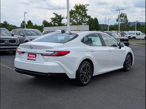 2025 Toyota Camry XLE