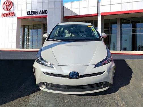 2020 Toyota Prius XLE