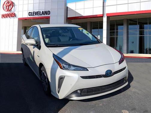2020 Toyota Prius XLE