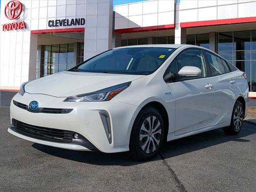 2020 Toyota Prius XLE