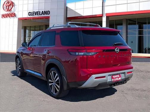 2024 Nissan Pathfinder Platinum 4WD