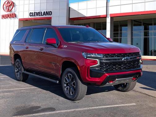 2022 Chevrolet Suburban 4WD Z71
