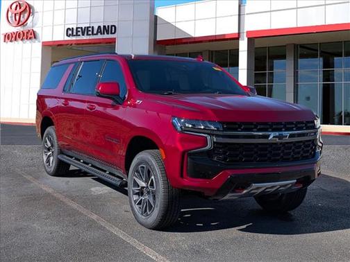 2022 Chevrolet Suburban 4WD Z71